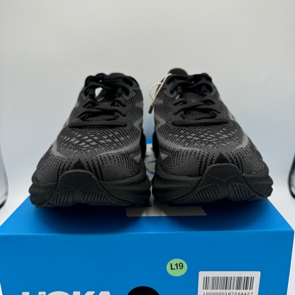 NWT Hoka Clifton 9 Women’s Running Shoes All Black Hoka one one NEW - Picture 7 of 14